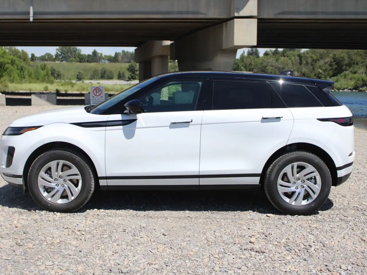 Land Rover Range Rover Evoque photo Land Rover Range Rover Evoque