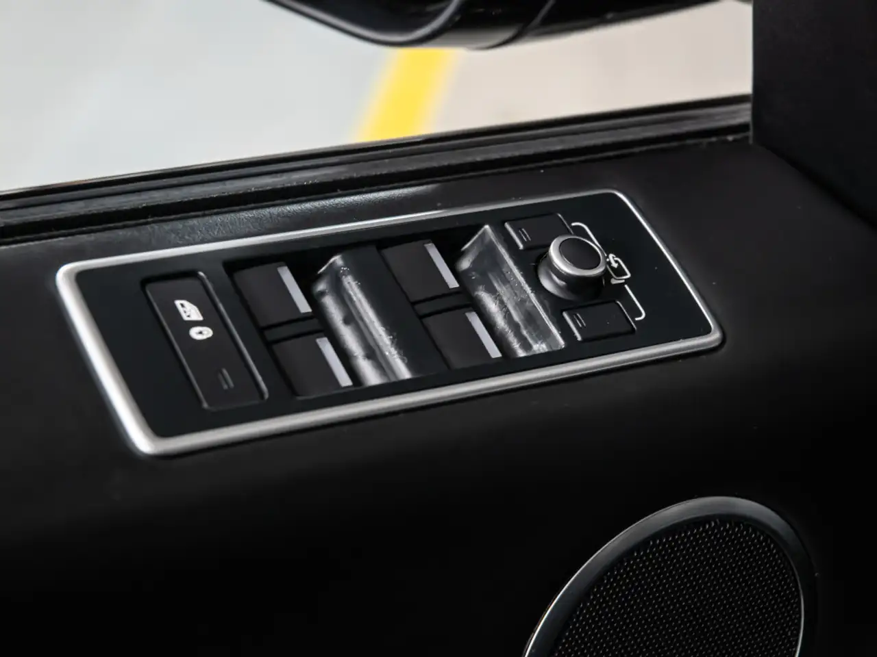 Land Rover Range Rover Sport снимка Land Rover Range Rover Sport