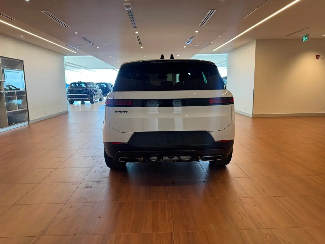 Land Rover Range Rover Sport снимка Land Rover Range Rover Sport
