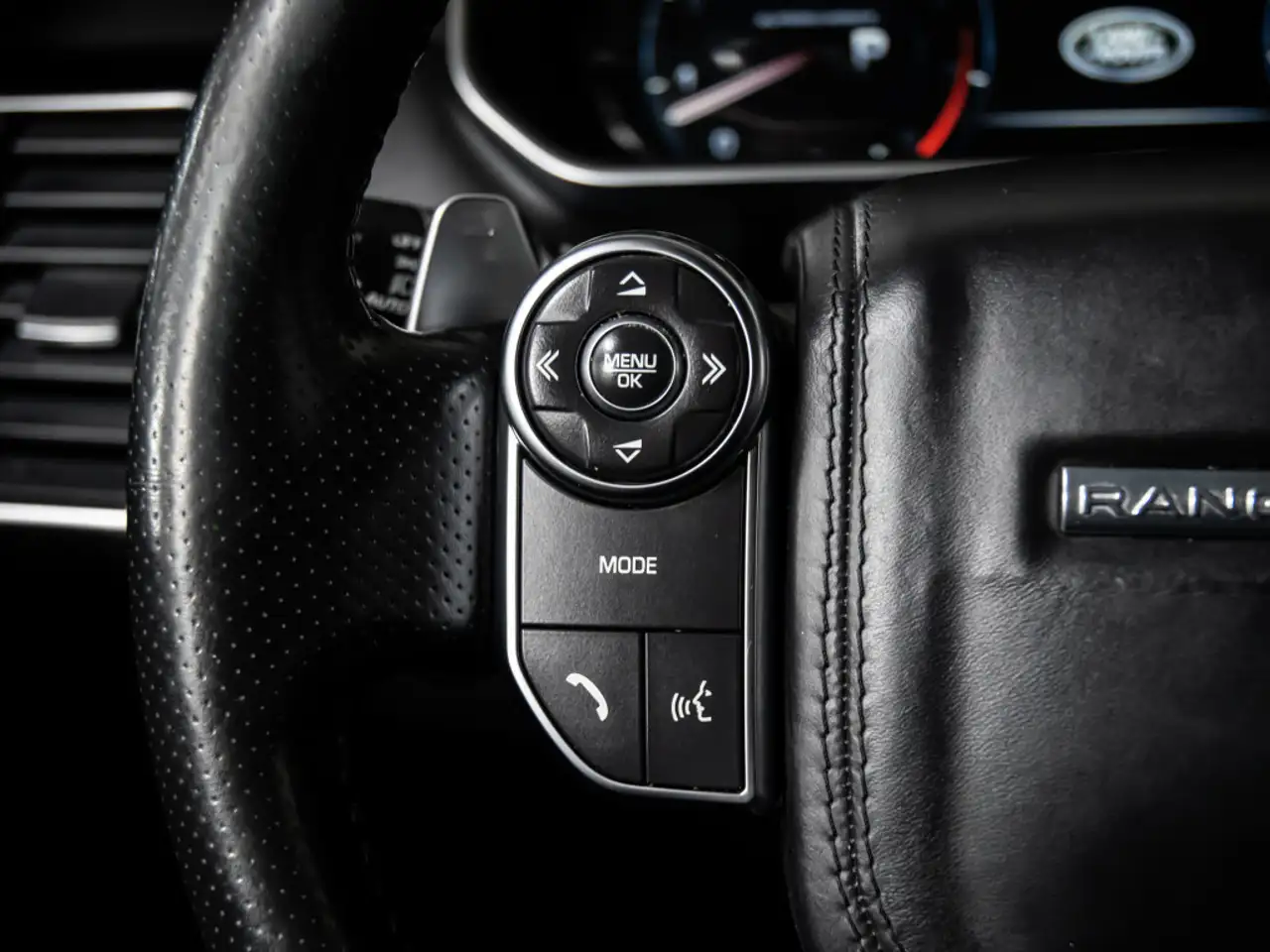 Land Rover Range Rover Sport снимка Land Rover Range Rover Sport