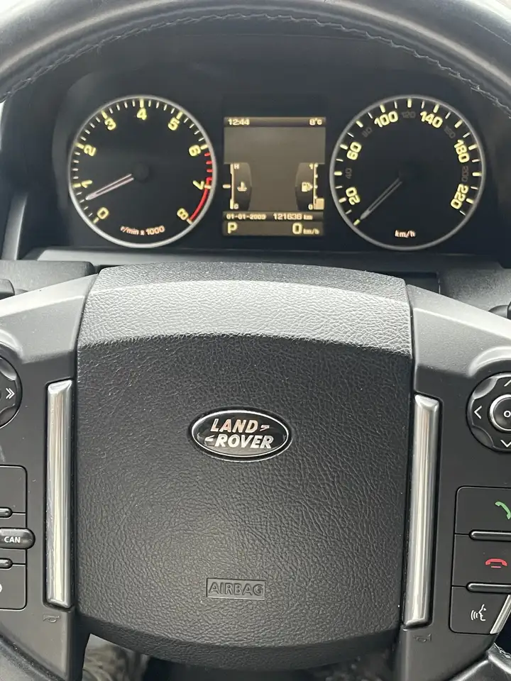 Land Rover Range Rover Sport снимка Land Rover Range Rover Sport