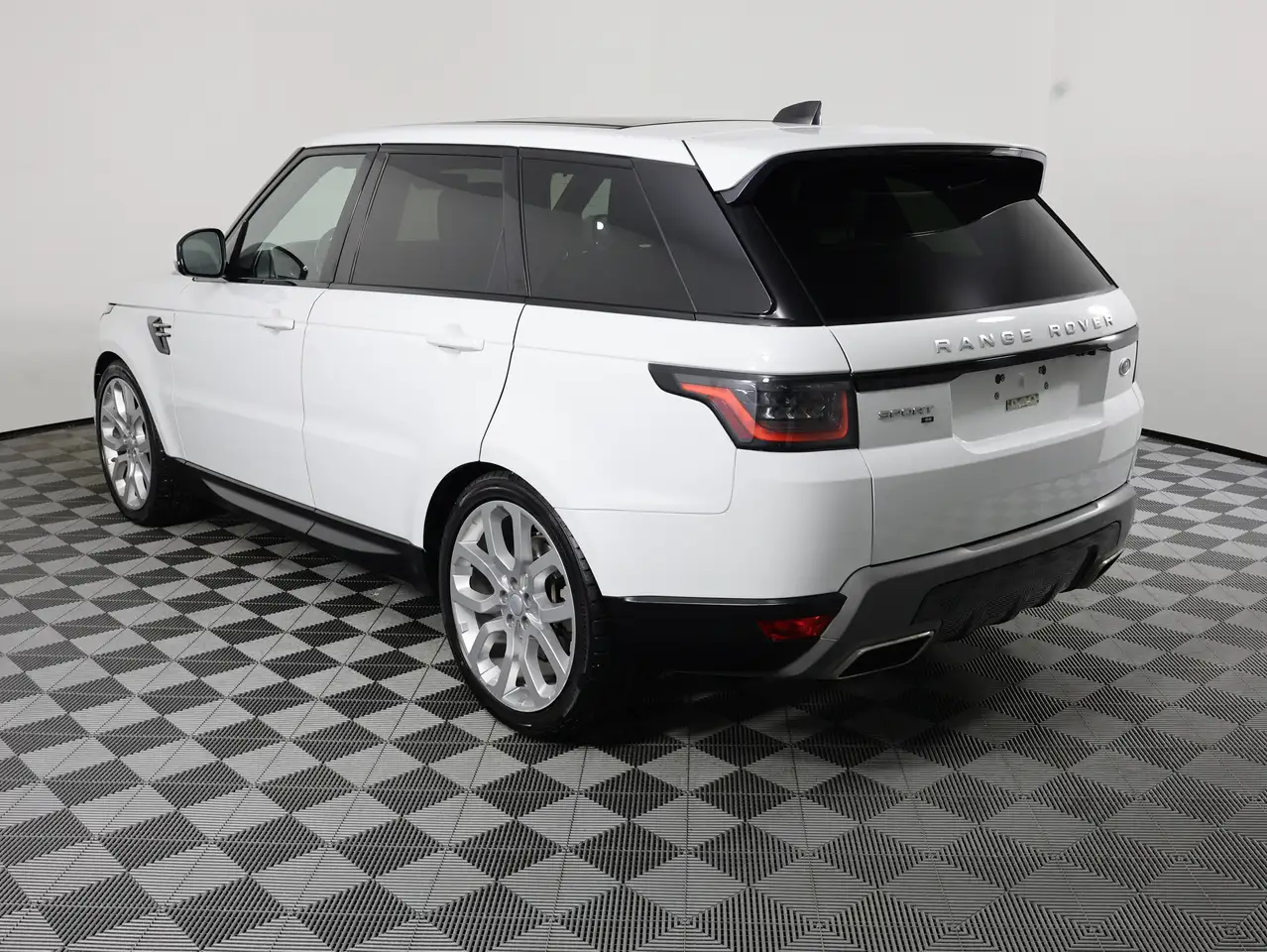 Land Rover Range Rover Sport снимка Land Rover Range Rover Sport