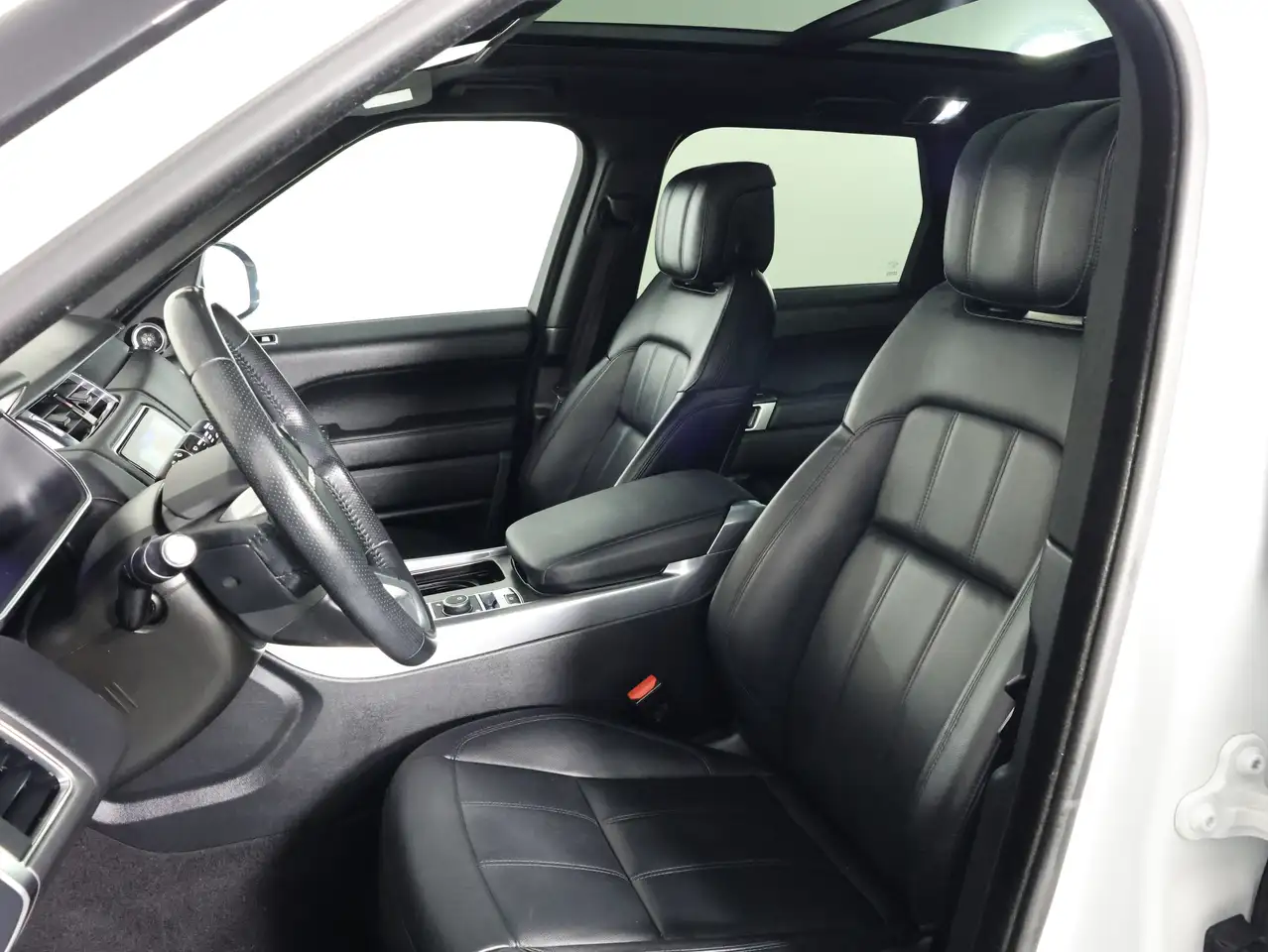 Land Rover Range Rover Sport снимка Land Rover Range Rover Sport