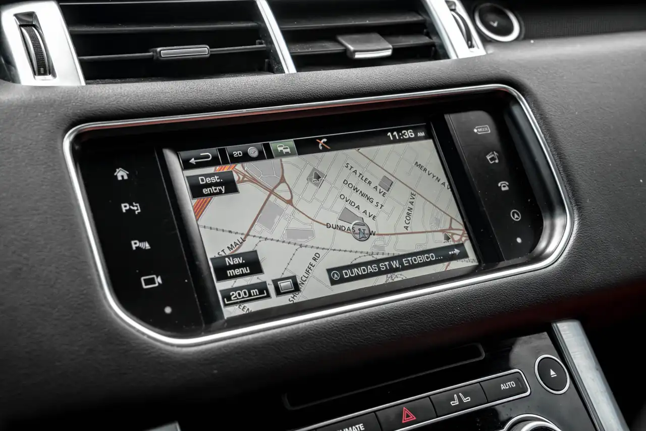 Land Rover Range Rover Sport снимка Land Rover Range Rover Sport