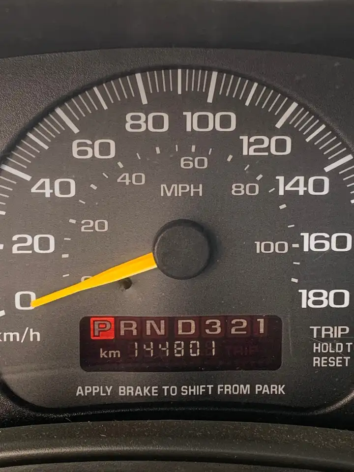 GMC Savana photo GMC Savana