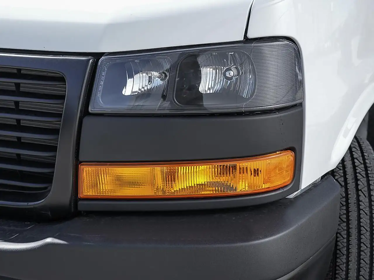 GMC Savana fotografie GMC Savana