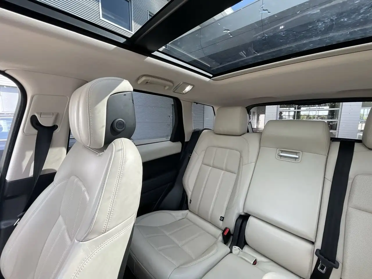 Land Rover Range Rover Sport снимка Land Rover Range Rover Sport