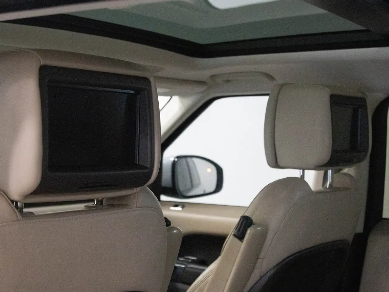 Land Rover Range Rover Sport снимка Land Rover Range Rover Sport
