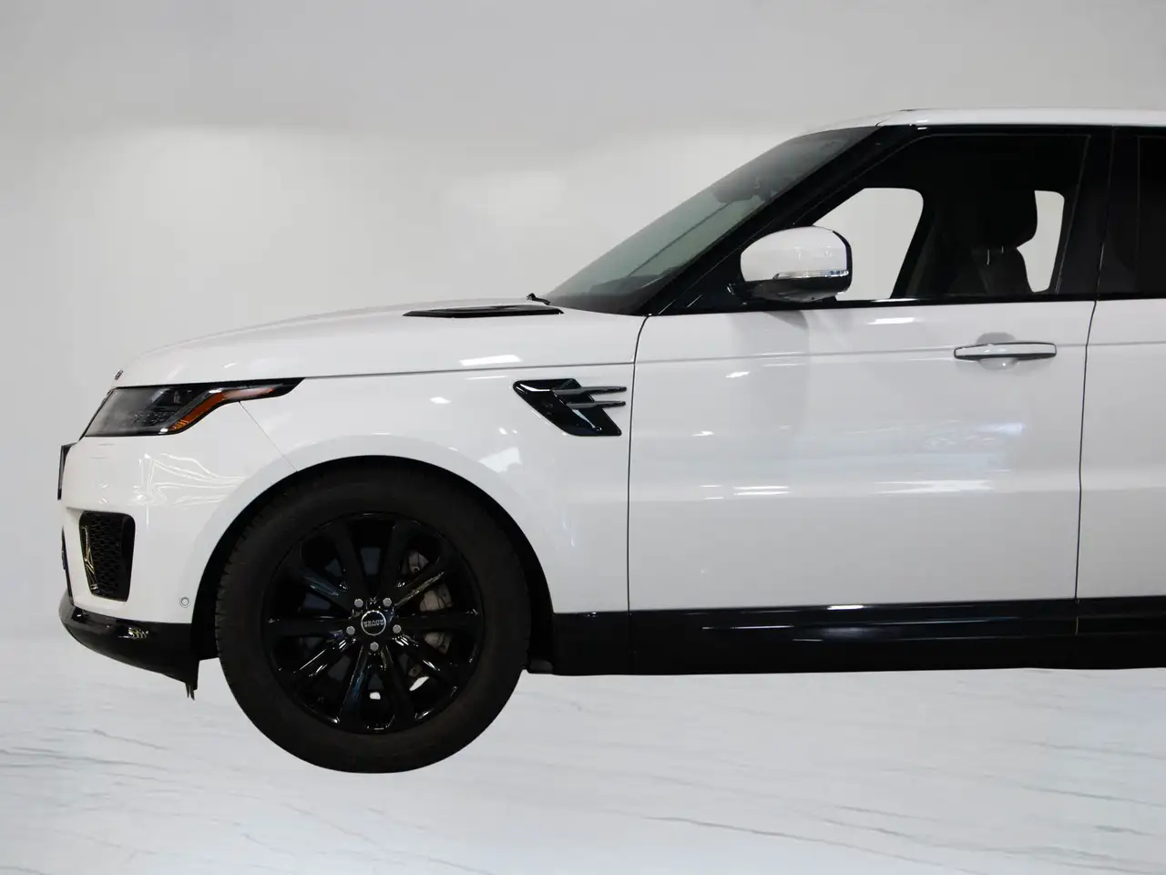 Land Rover Range Rover Sport снимка Land Rover Range Rover Sport