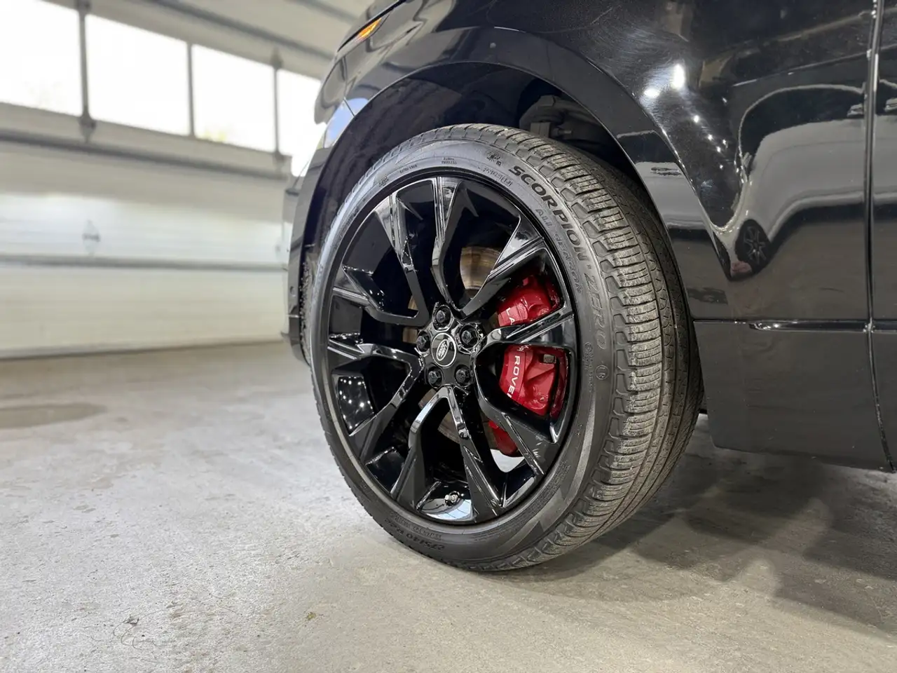 Land Rover Range Rover Sport снимка Land Rover Range Rover Sport