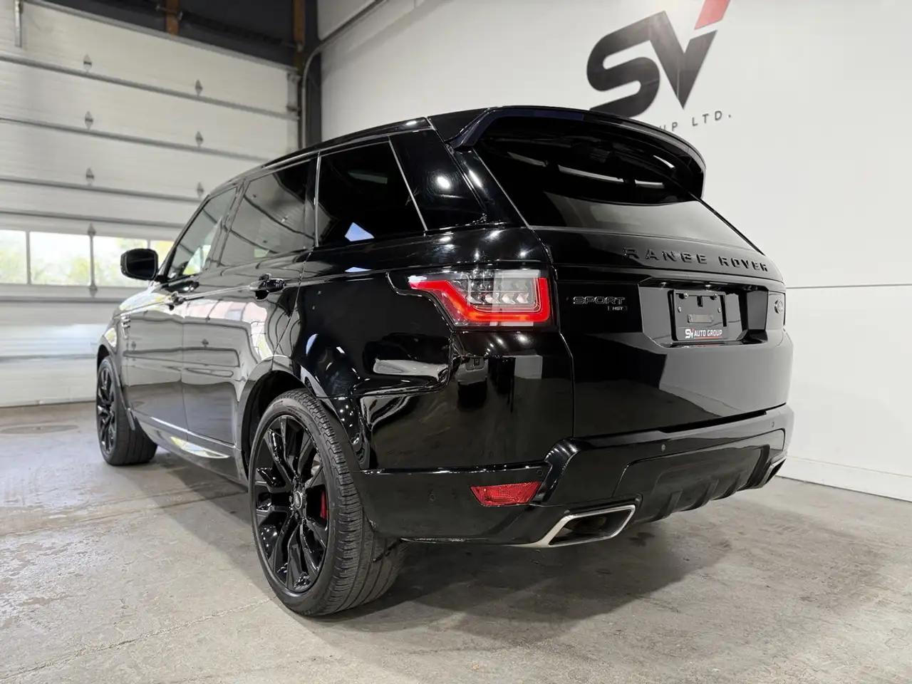 Land Rover Range Rover Sport снимка Land Rover Range Rover Sport