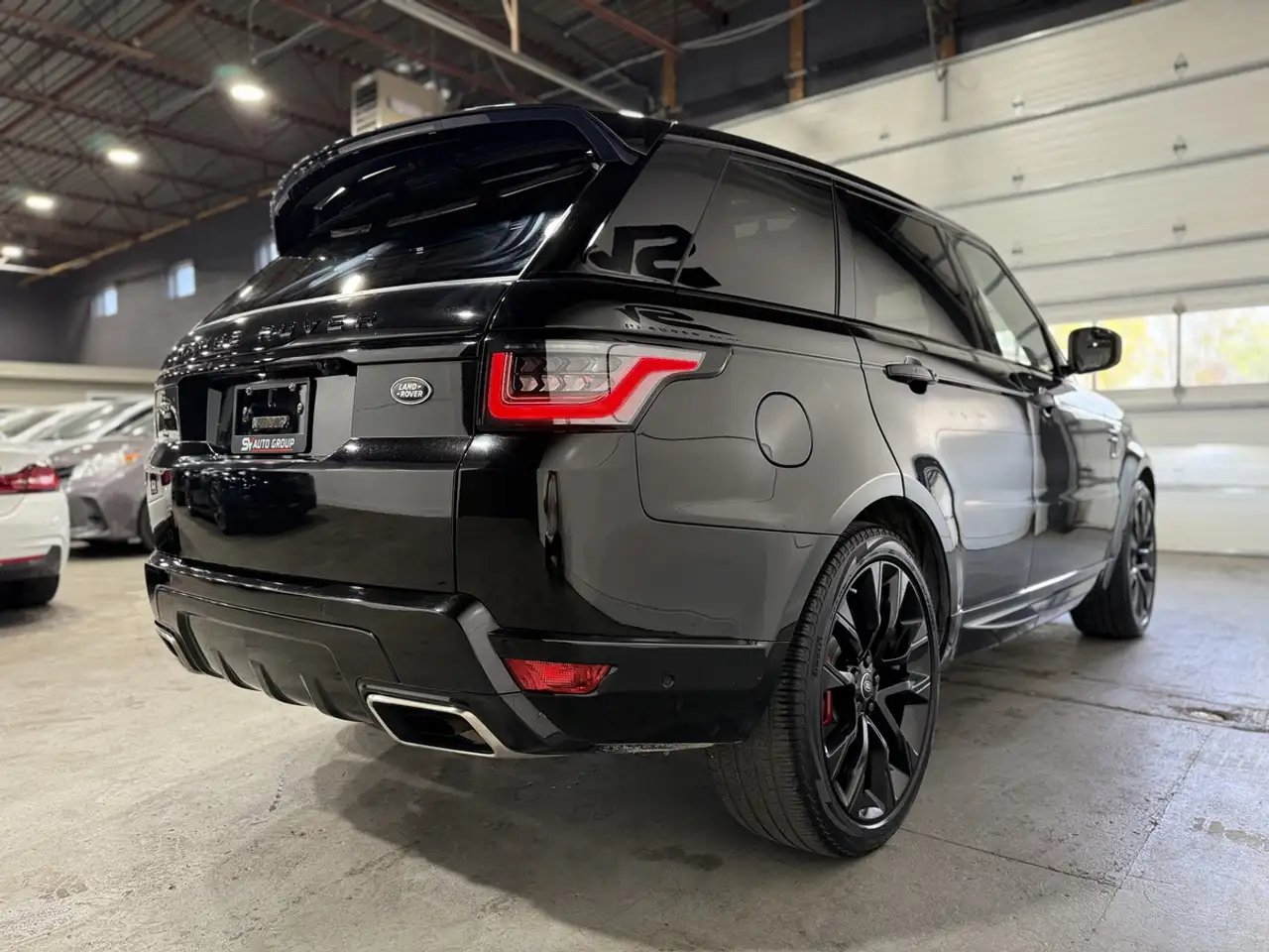 Land Rover Range Rover Sport снимка Land Rover Range Rover Sport