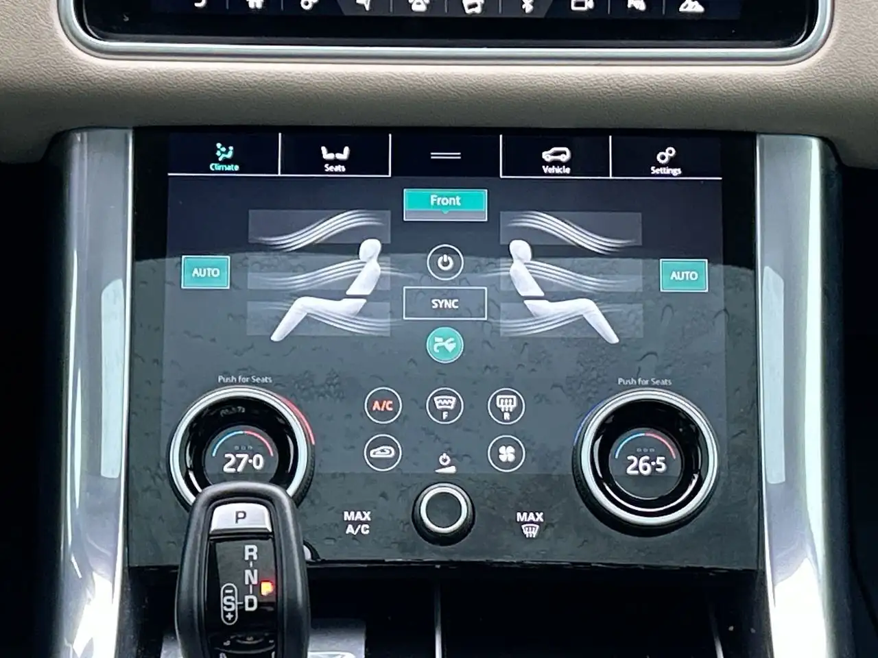 Land Rover Range Rover Sport снимка Land Rover Range Rover Sport