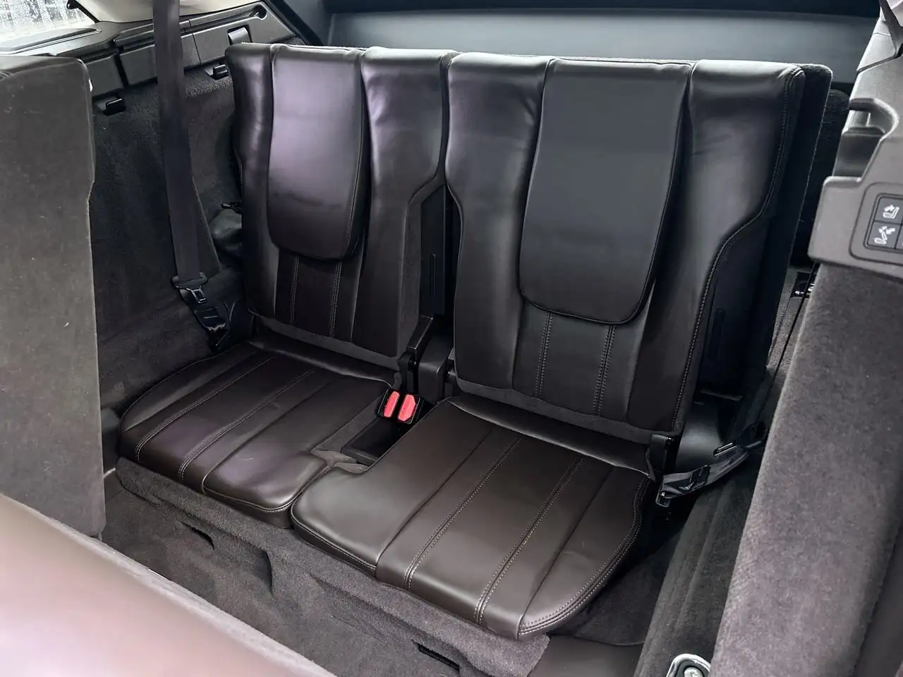 Land Rover Range Rover Sport снимка Land Rover Range Rover Sport