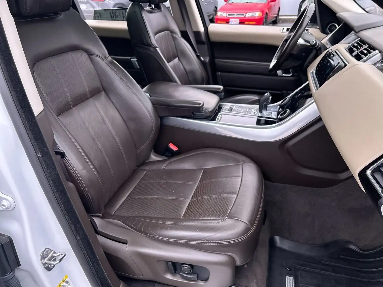 Land Rover Range Rover Sport снимка Land Rover Range Rover Sport