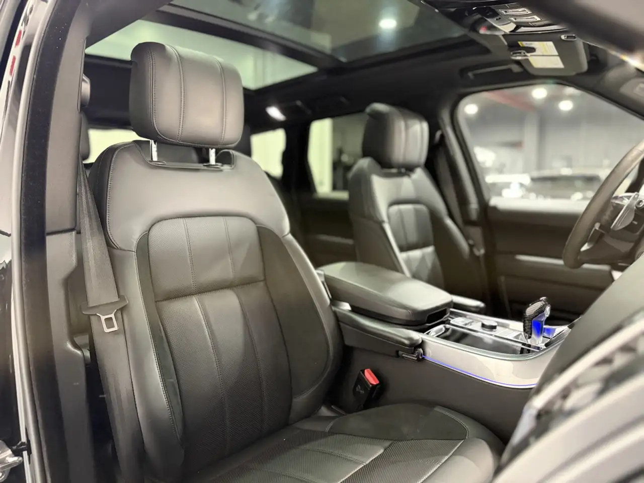 Land Rover Range Rover Sport снимка Land Rover Range Rover Sport