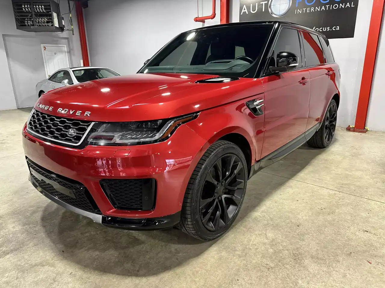 Land Rover Range Rover Sport снимка Land Rover Range Rover Sport