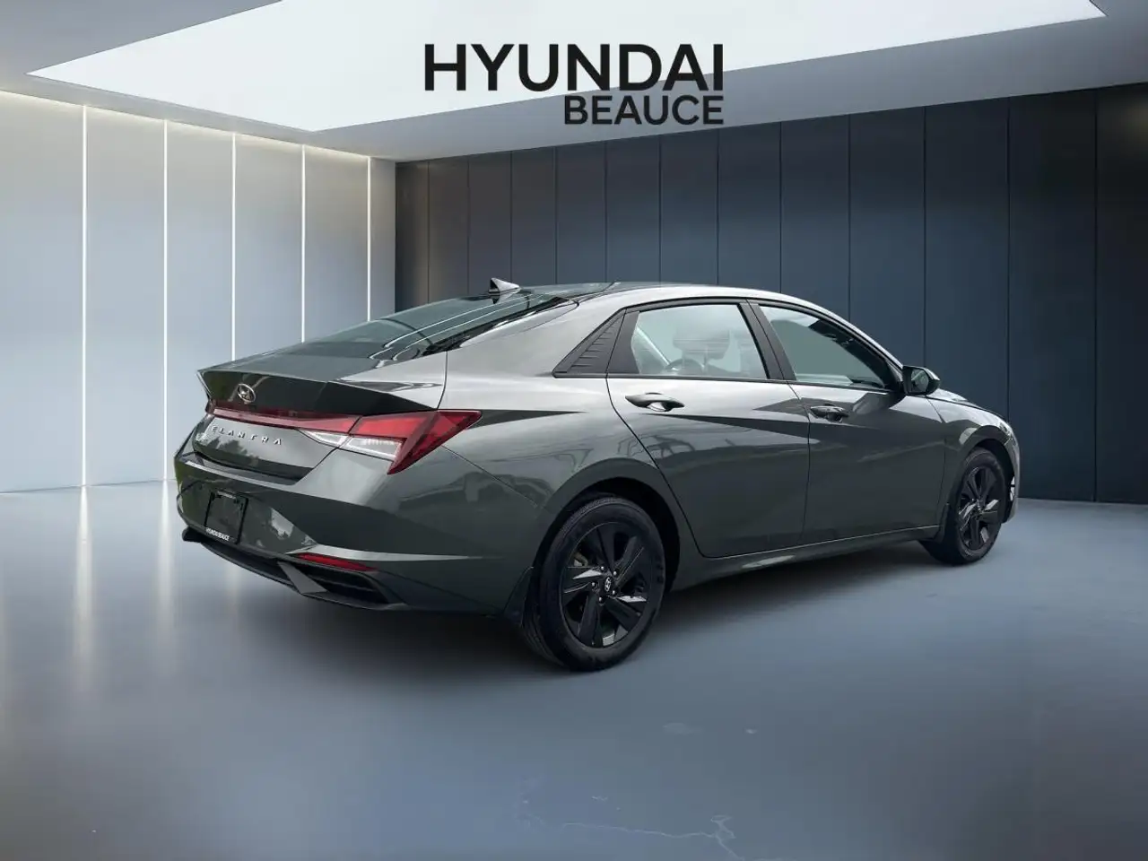 Hyundai ELANTRA снимка Hyundai ELANTRA