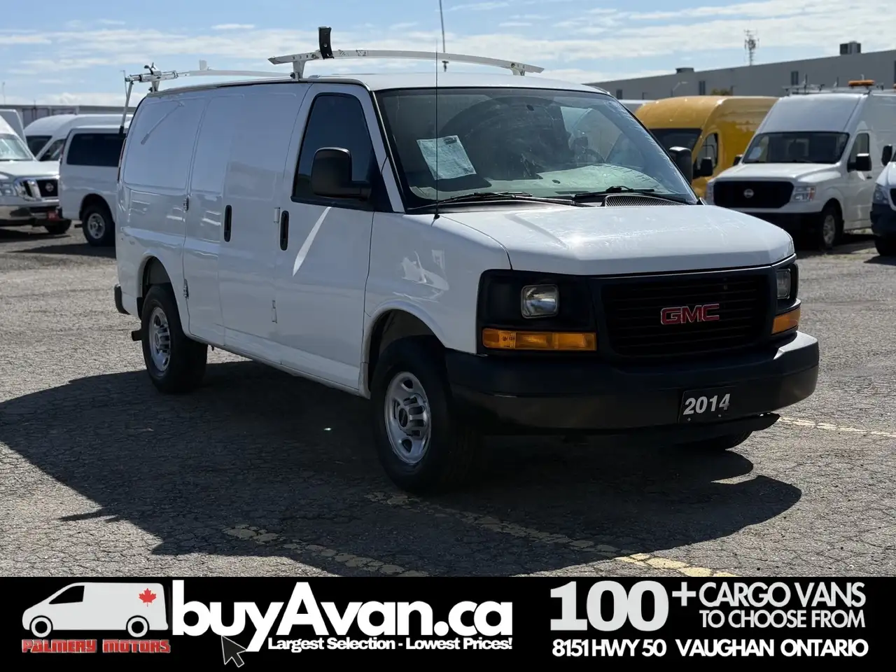 GMC Savana photo GMC Savana