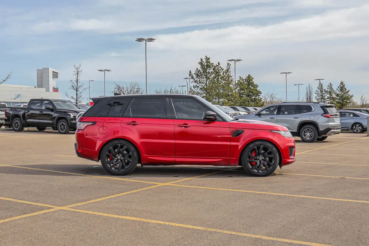 Land Rover Range Rover Sport снимка Land Rover Range Rover Sport