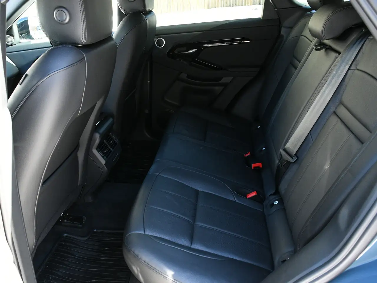 Land Rover Range Rover Evoque снимка Land Rover Range Rover Evoque