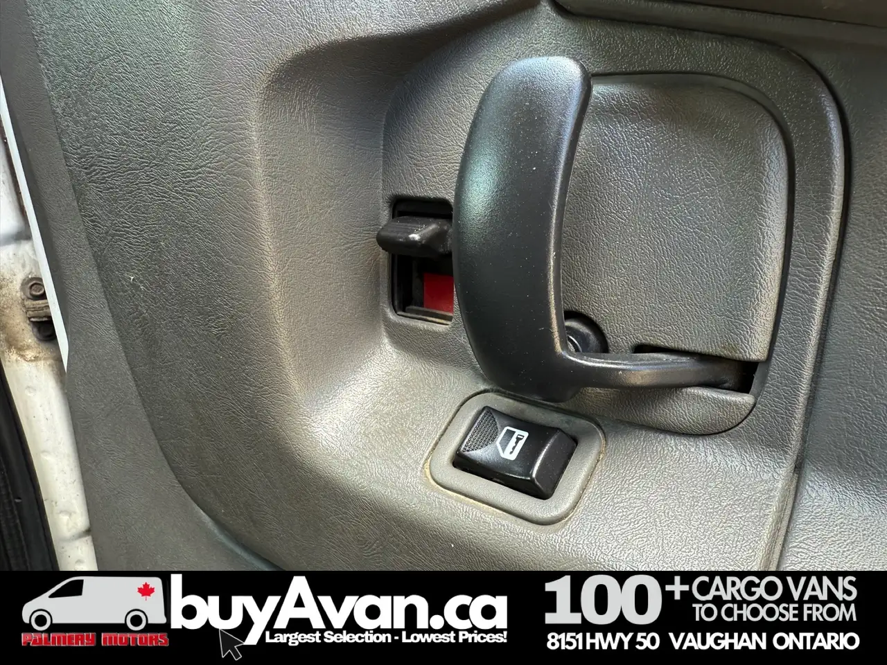 GMC Savana photo GMC Savana