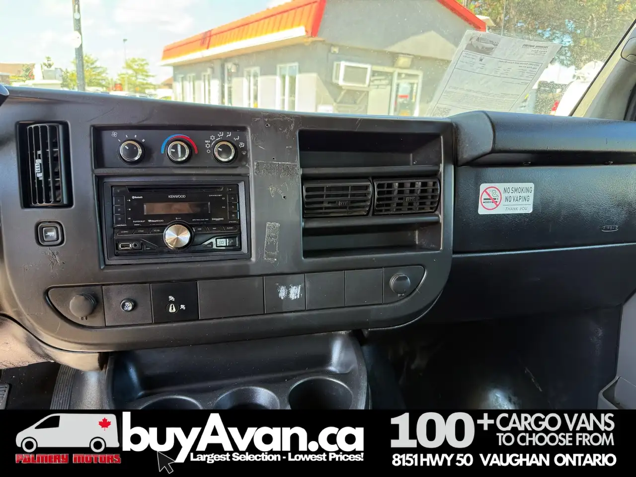 GMC Savana photo GMC Savana