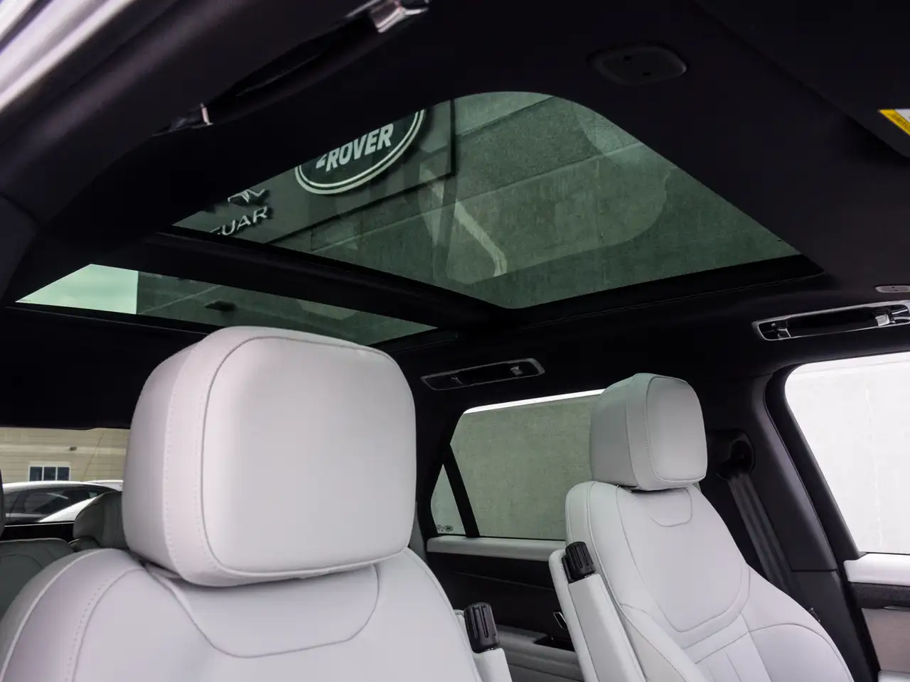Land Rover Range Rover Sport снимка Land Rover Range Rover Sport