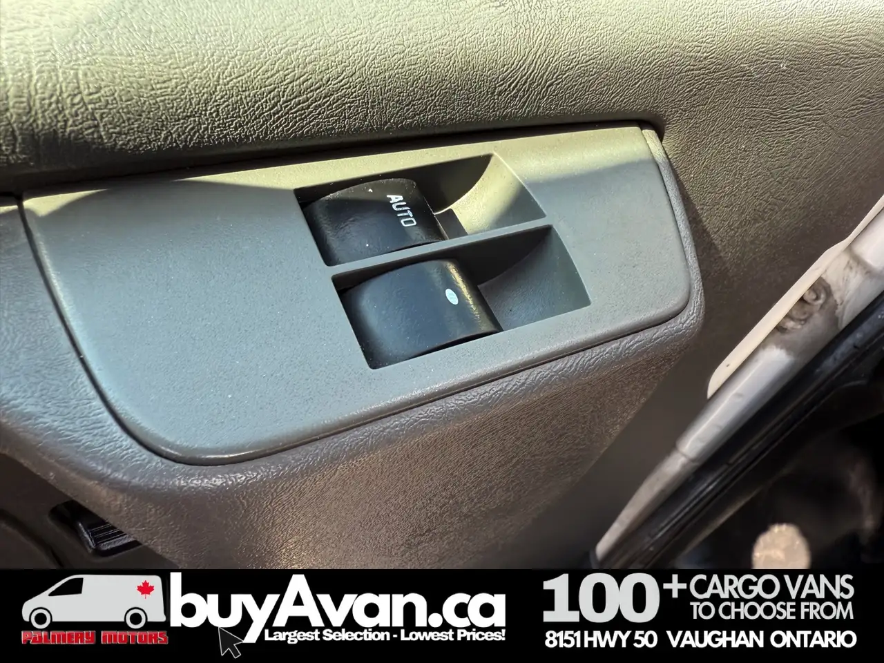 GMC Savana photo GMC Savana