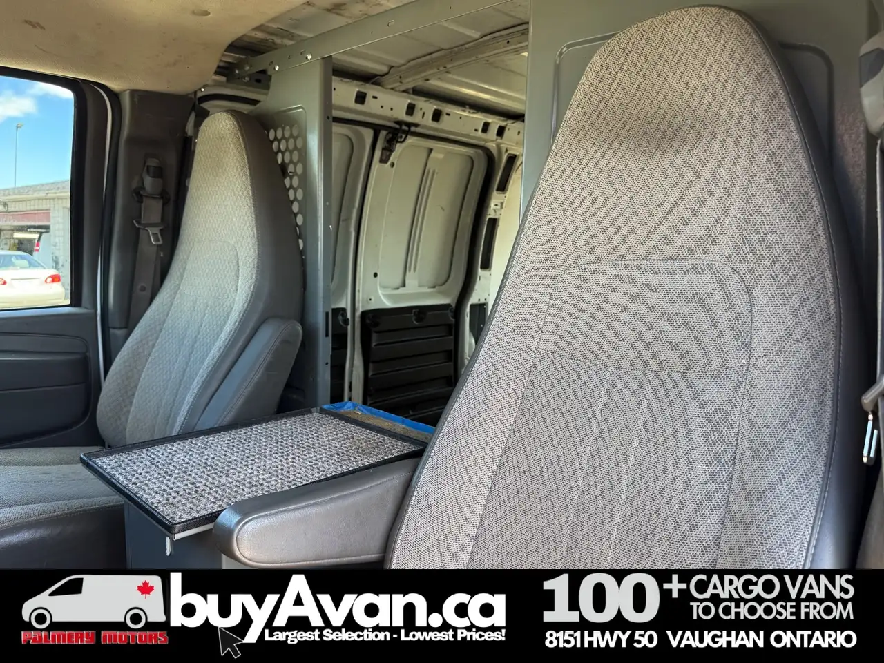 GMC Savana photo GMC Savana