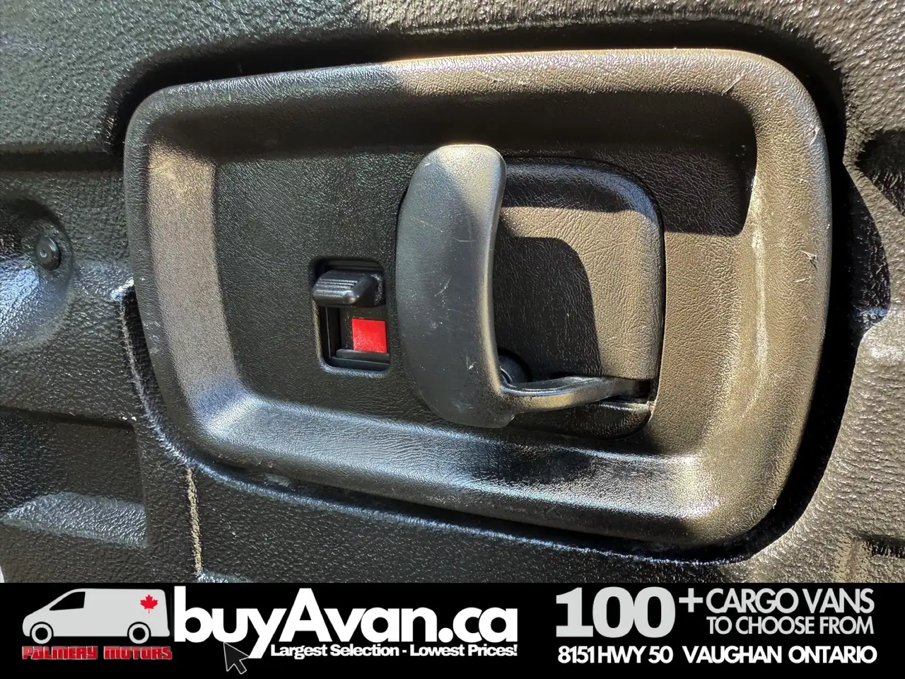 GMC Savana photo GMC Savana