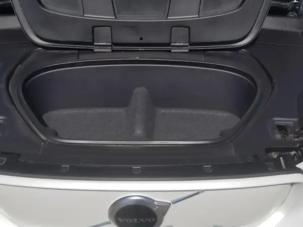 Volvo XC40 снимка Volvo XC40
