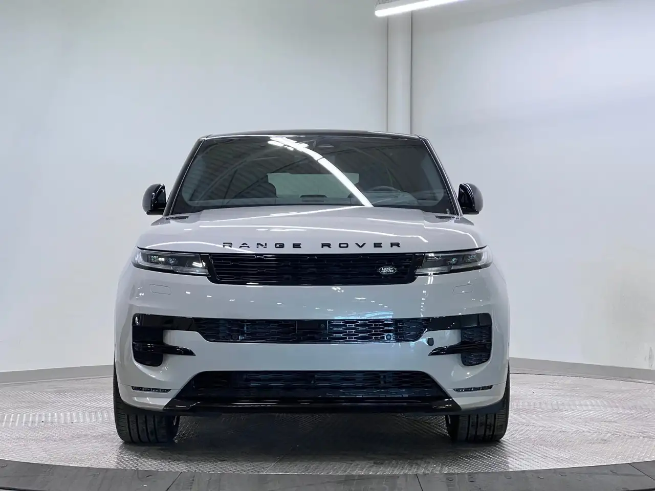 Land Rover Range Rover Sport снимка Land Rover Range Rover Sport