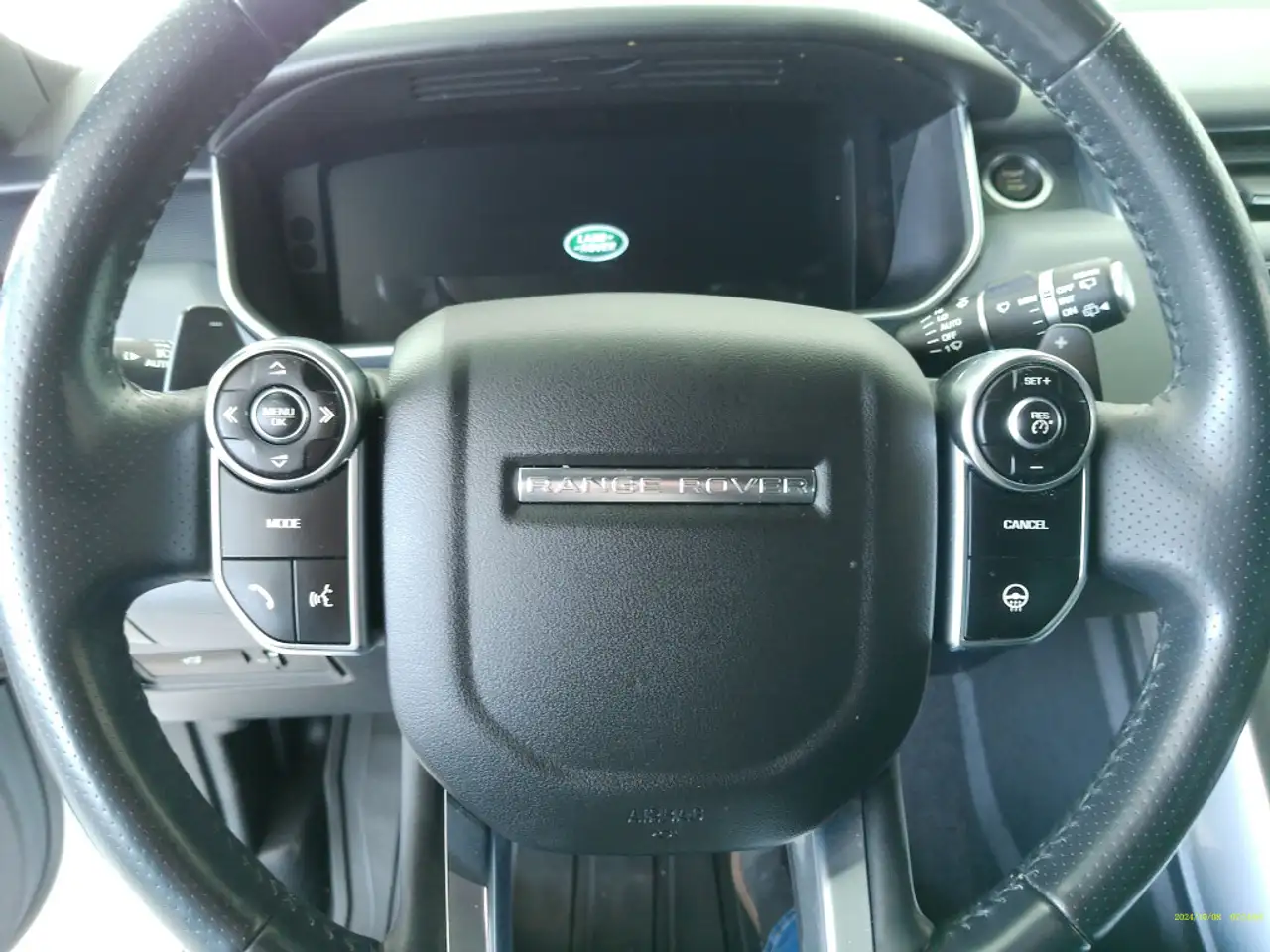 Land Rover Range Rover Sport снимка Land Rover Range Rover Sport