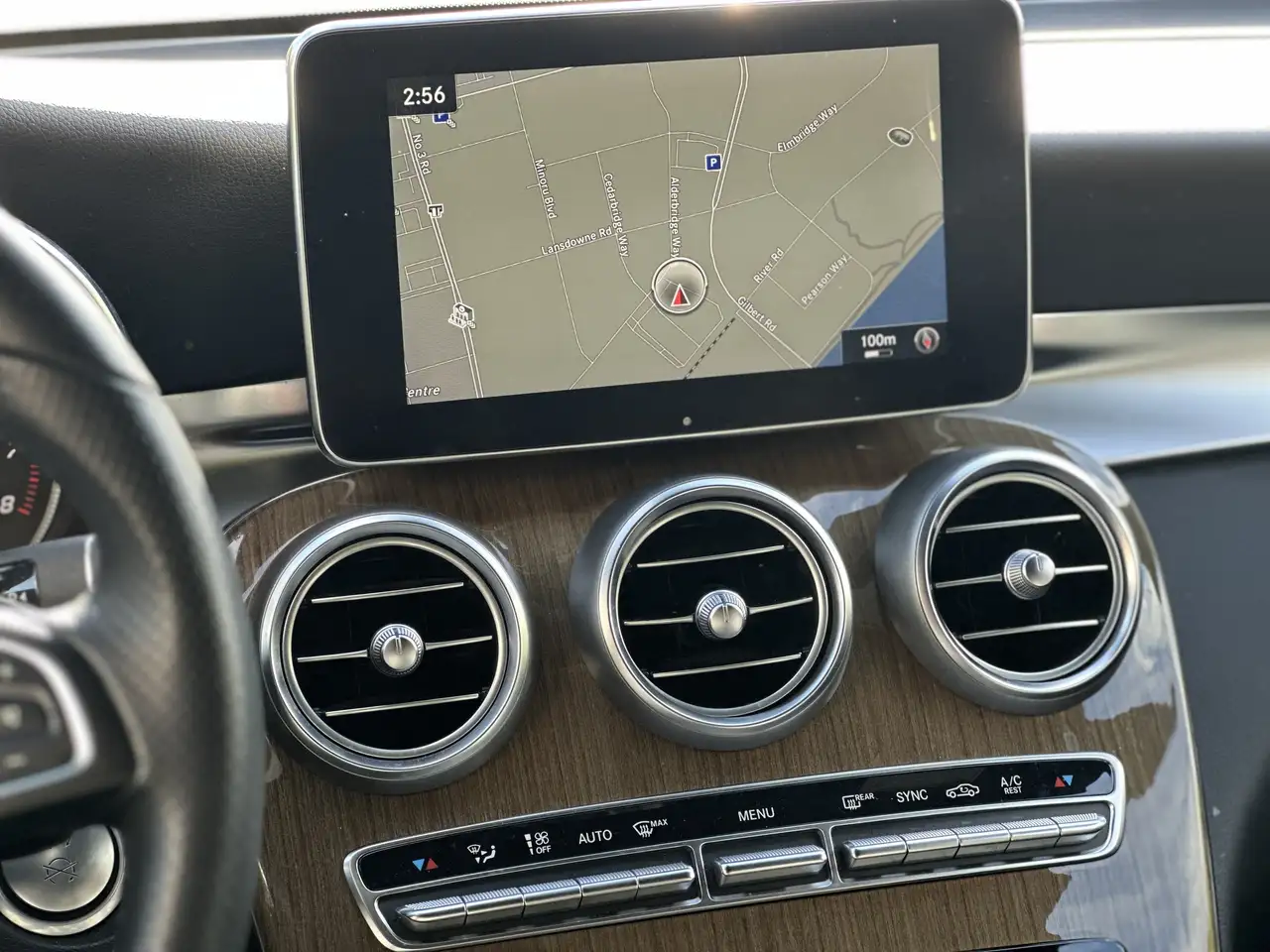 Mercedes-Benz GLC снимка Mercedes-Benz GLC