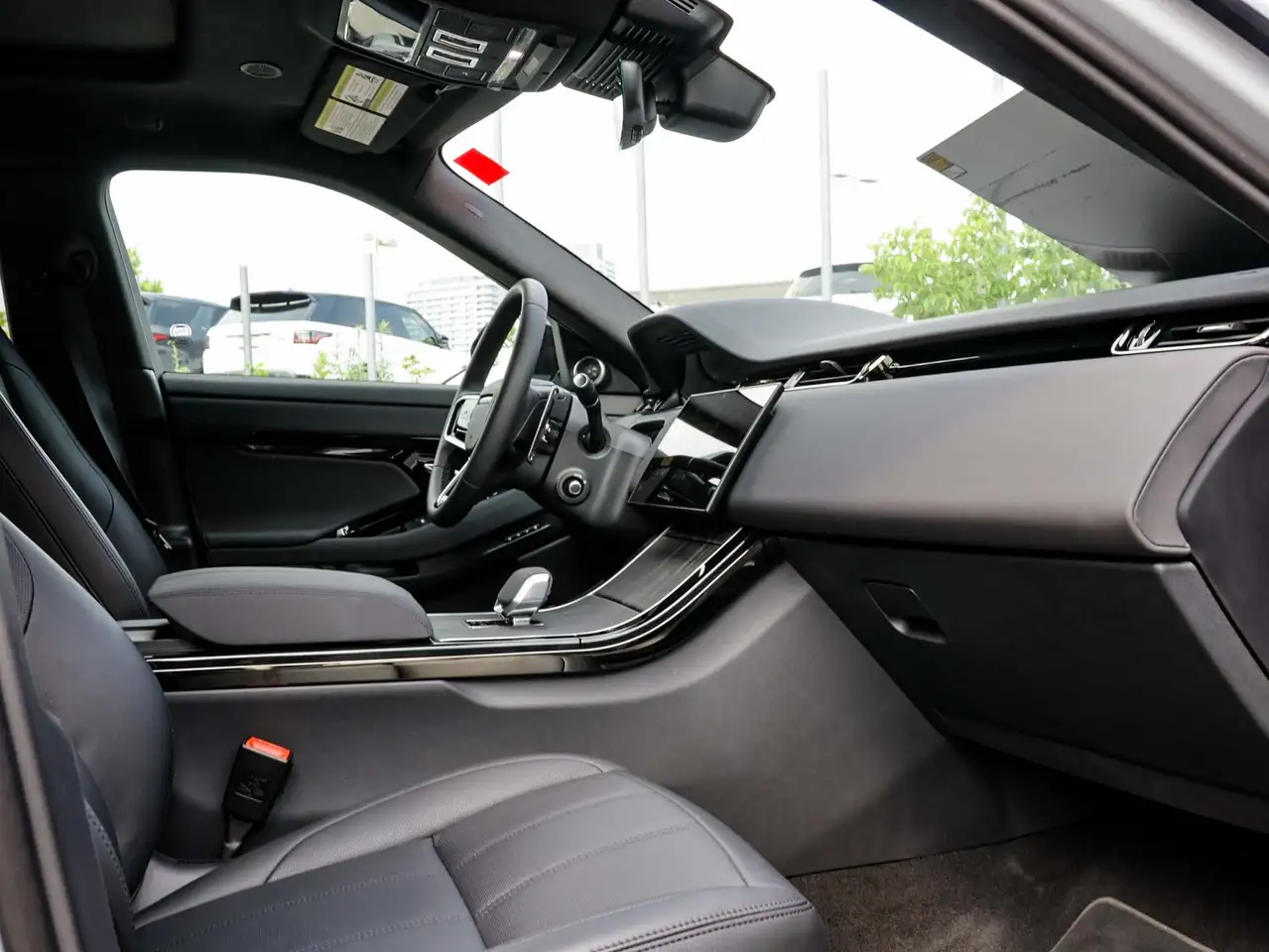 Land Rover Range Rover Evoque photo Land Rover Range Rover Evoque