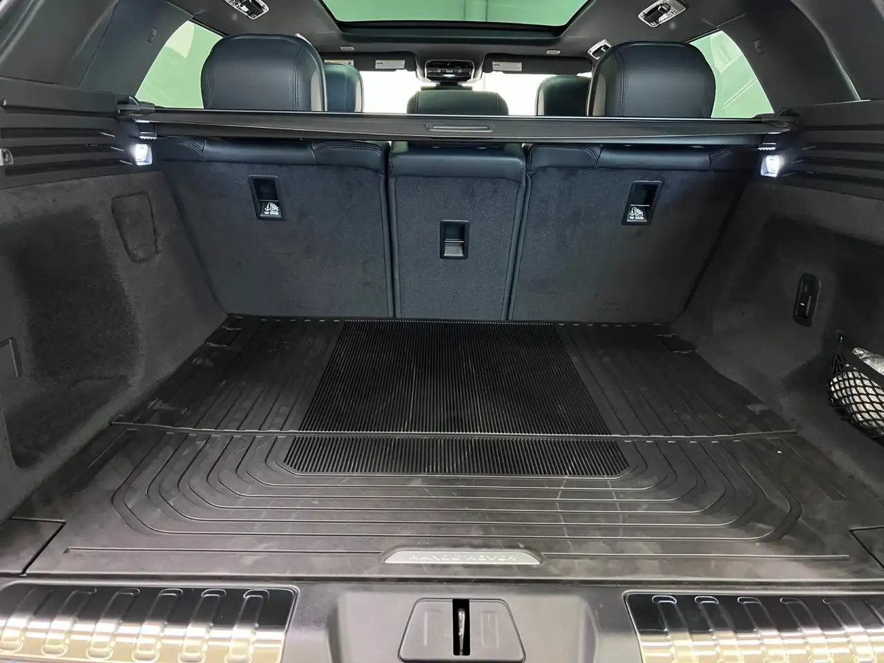 Land Rover Range Rover Sport снимка Land Rover Range Rover Sport