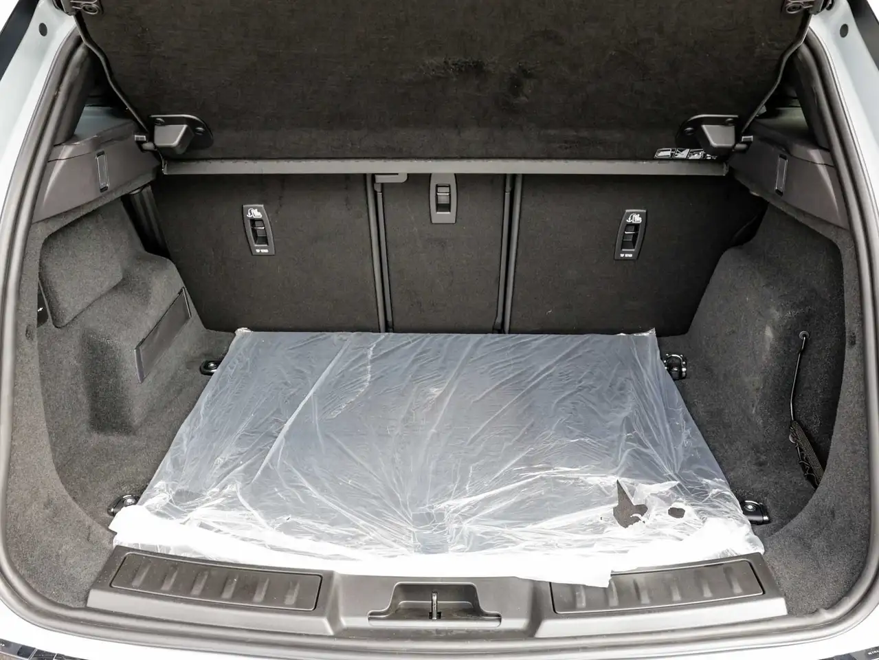Land Rover Range Rover Evoque photo Land Rover Range Rover Evoque
