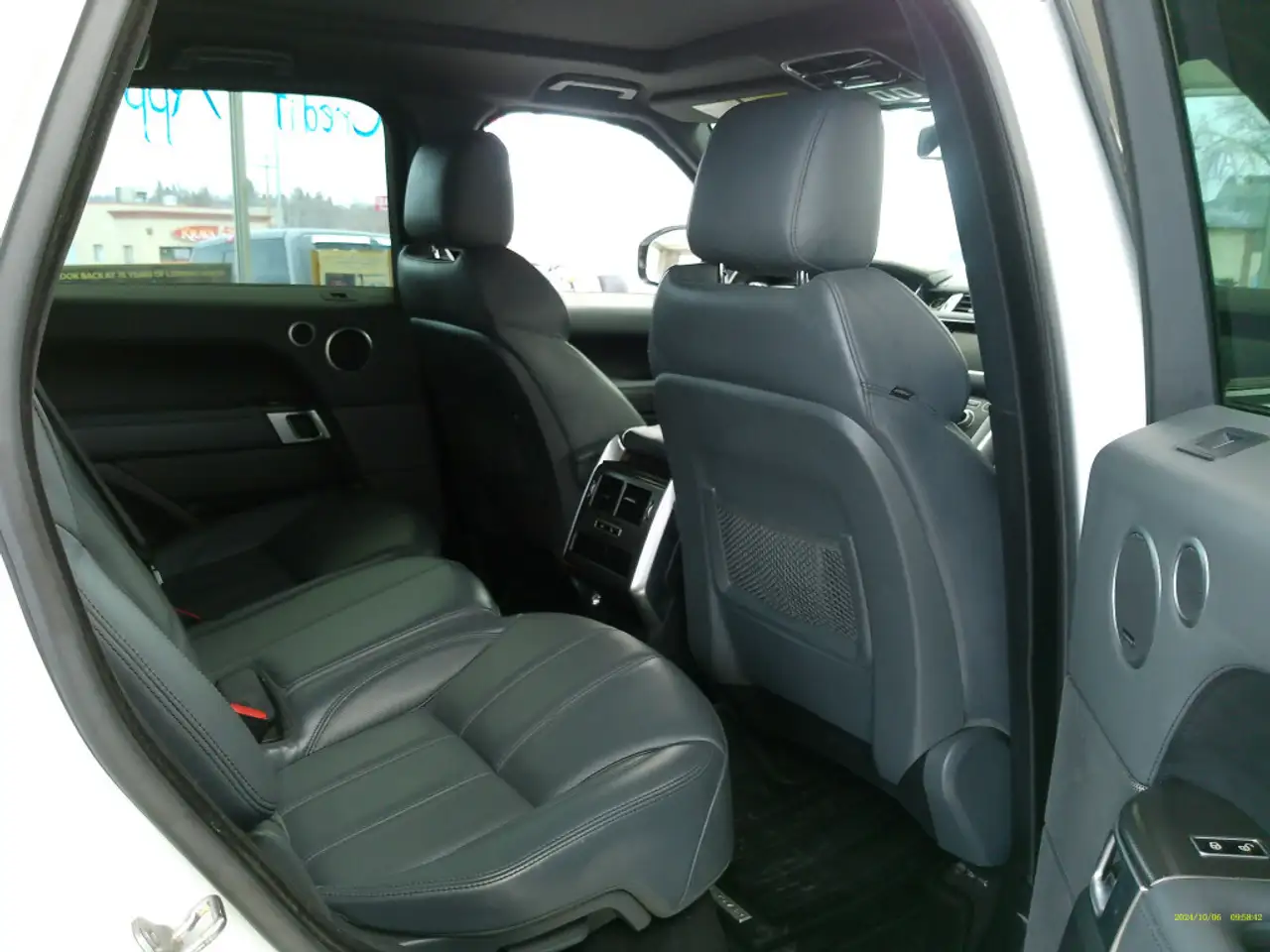 Land Rover Range Rover Sport снимка Land Rover Range Rover Sport