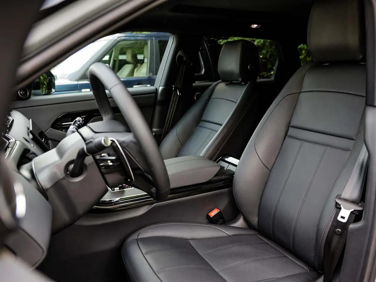 Land Rover Range Rover Evoque photo Land Rover Range Rover Evoque
