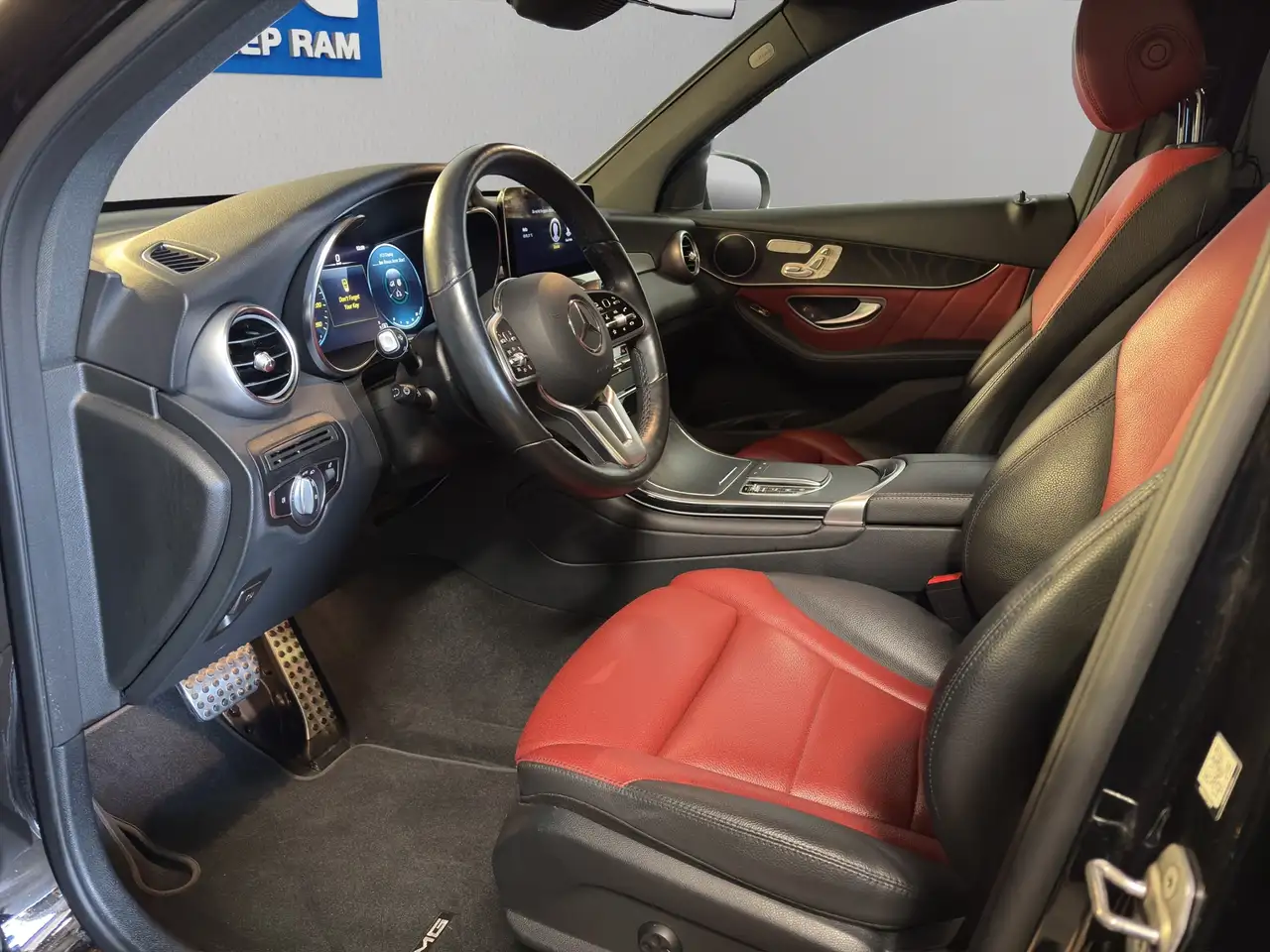 Mercedes-Benz GLC снимка Mercedes-Benz GLC