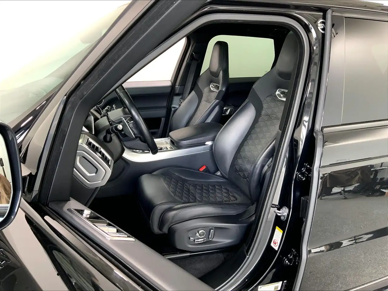 Land Rover Range Rover Sport снимка Land Rover Range Rover Sport