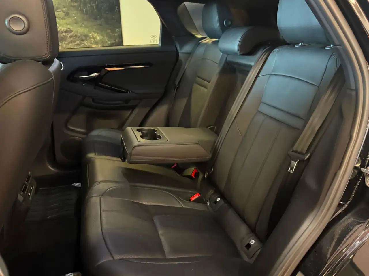 Land Rover Range Rover Evoque снимка Land Rover Range Rover Evoque