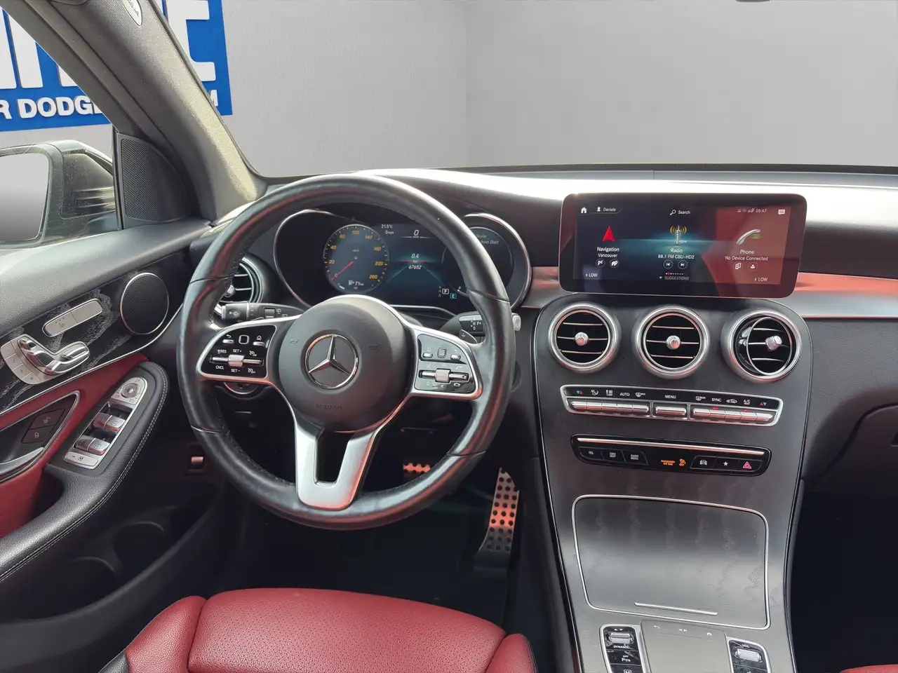 Mercedes-Benz GLC снимка Mercedes-Benz GLC