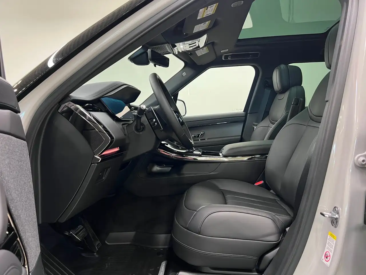 Land Rover Range Rover Sport снимка Land Rover Range Rover Sport