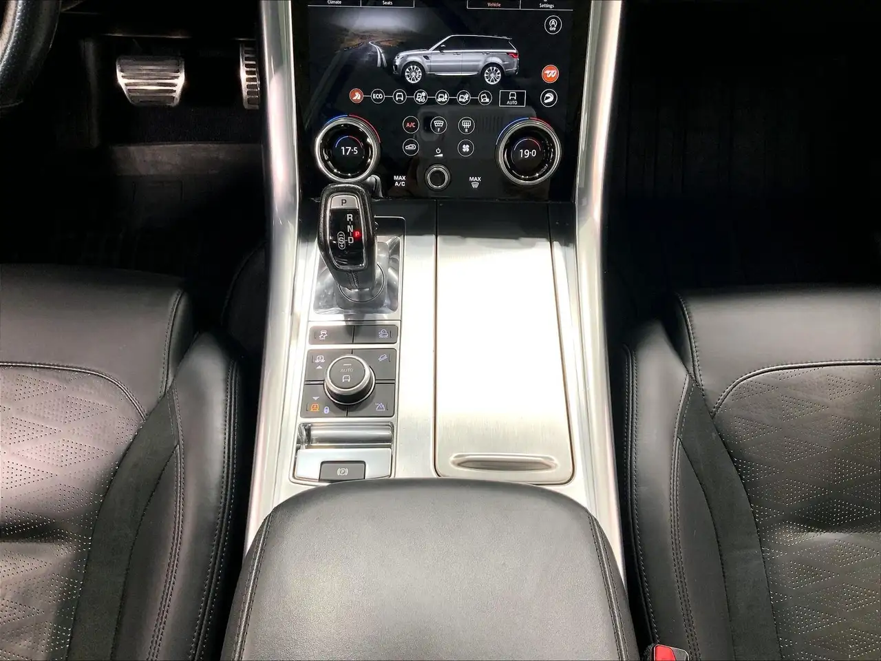 Land Rover Range Rover Sport снимка Land Rover Range Rover Sport