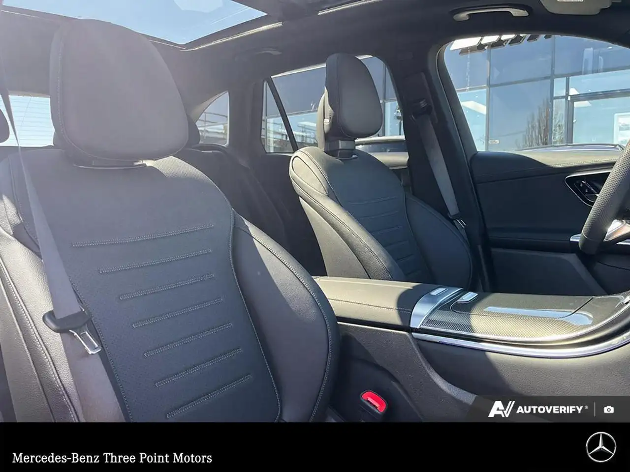 Mercedes-Benz GLC снимка Mercedes-Benz GLC