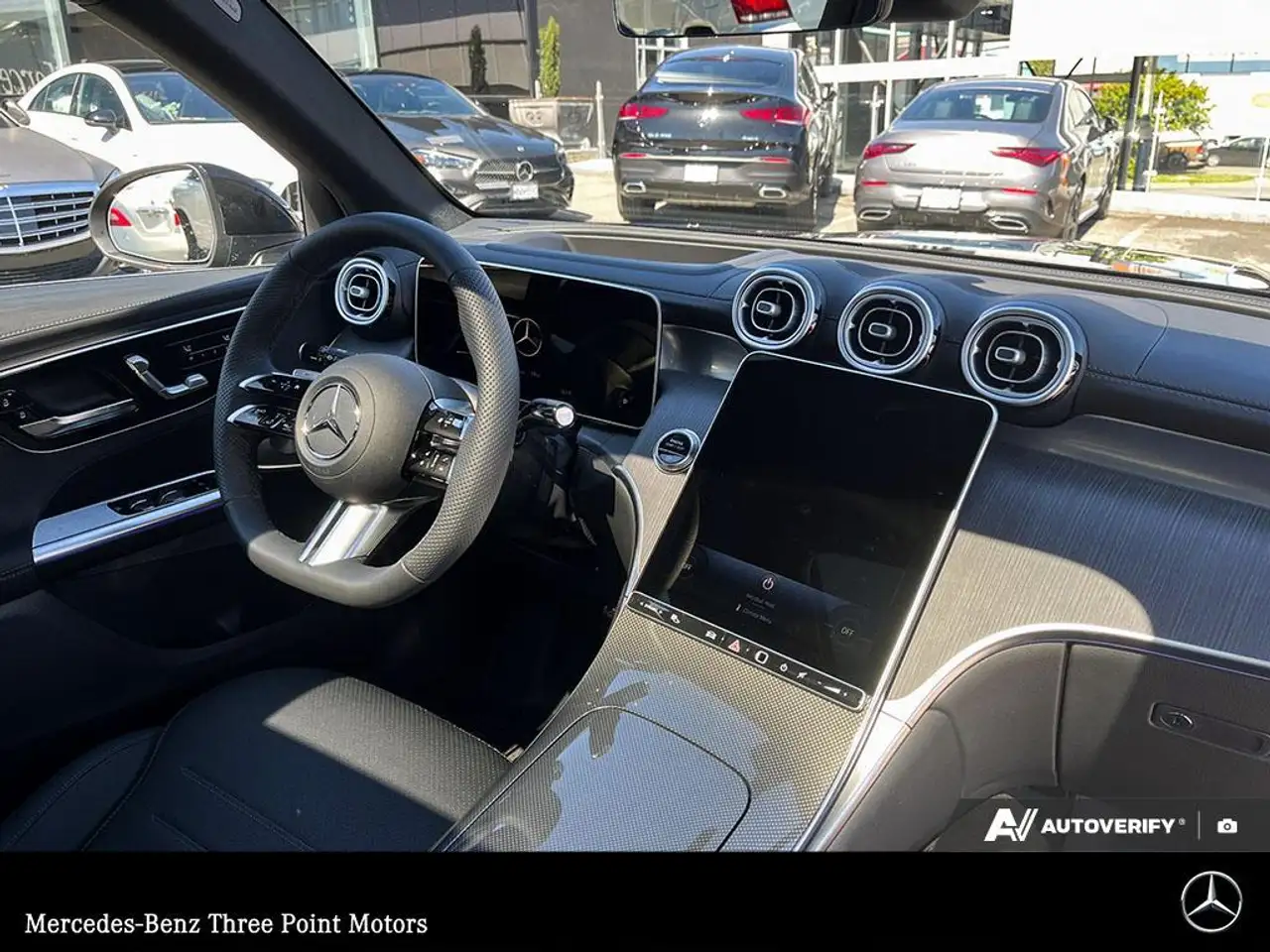 Mercedes-Benz GLC снимка Mercedes-Benz GLC