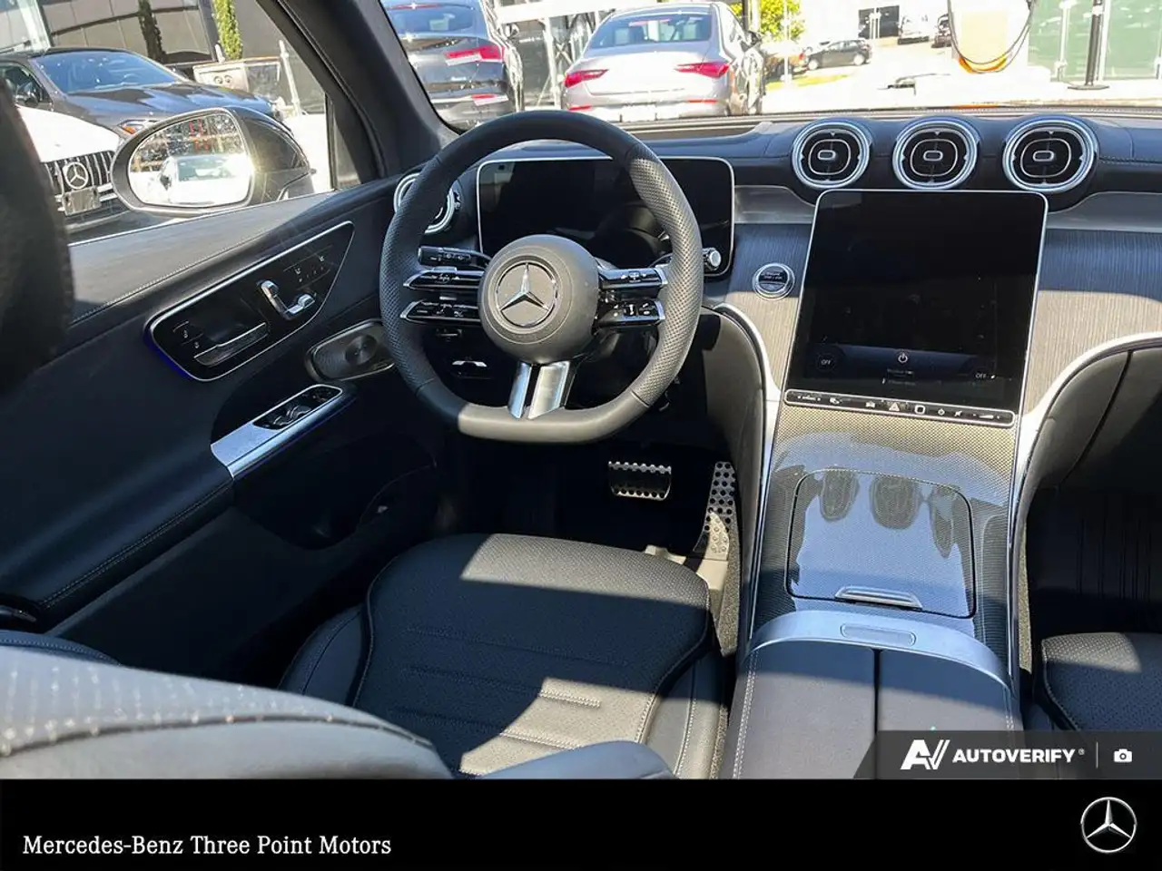 Mercedes-Benz GLC снимка Mercedes-Benz GLC