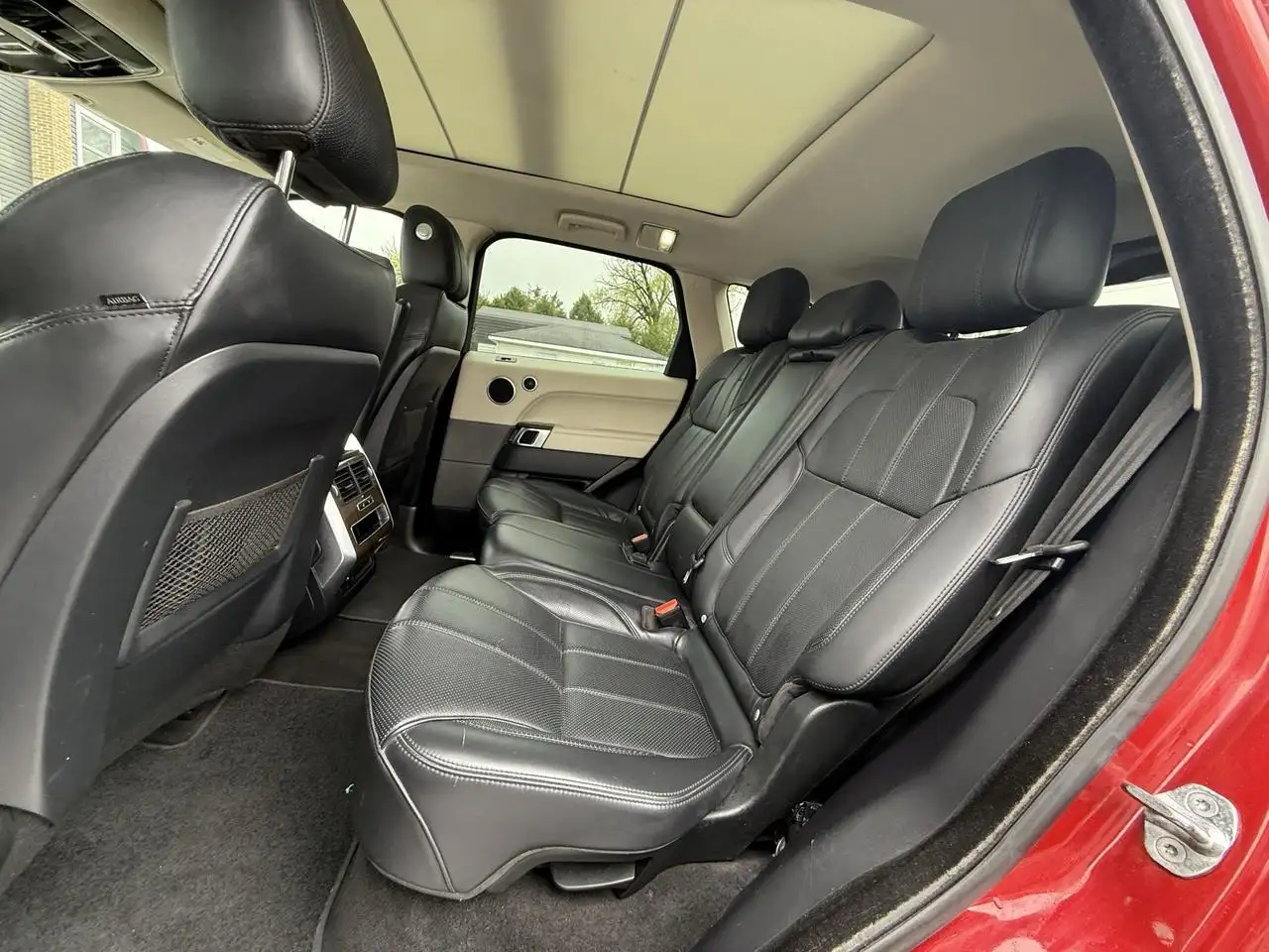 Land Rover Range Rover Sport снимка Land Rover Range Rover Sport